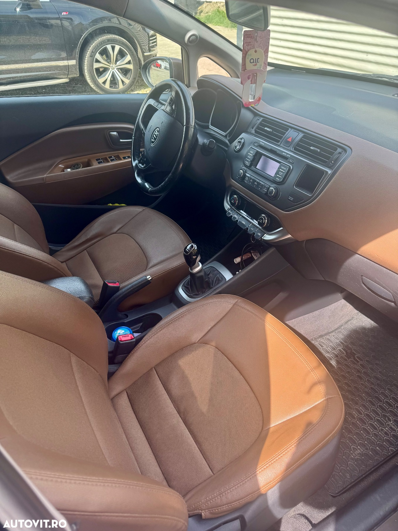 Kia Rio - 3