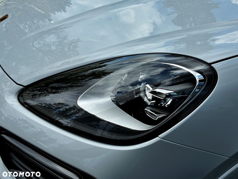 Porsche Cayenne - 11