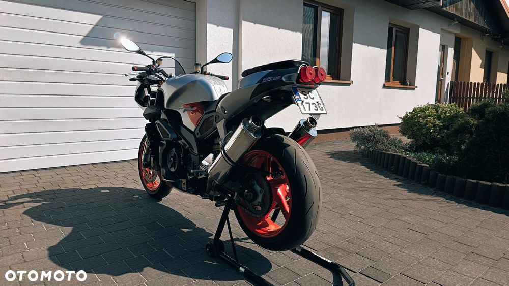 Aprilia Tuono - 9