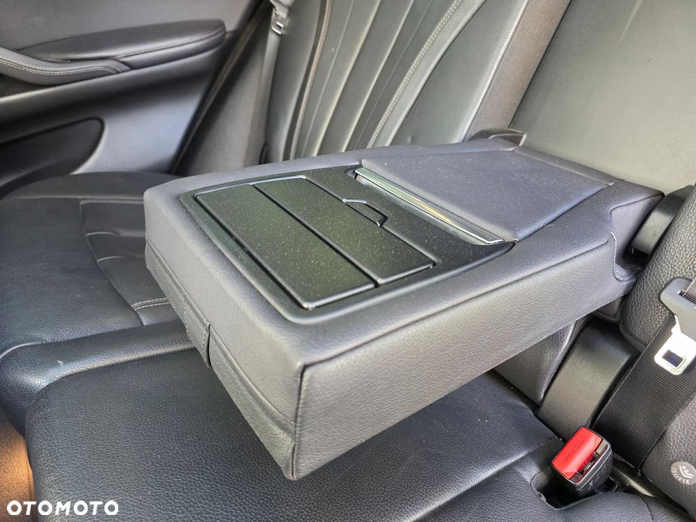 BMW X5 xDrive40d - 23