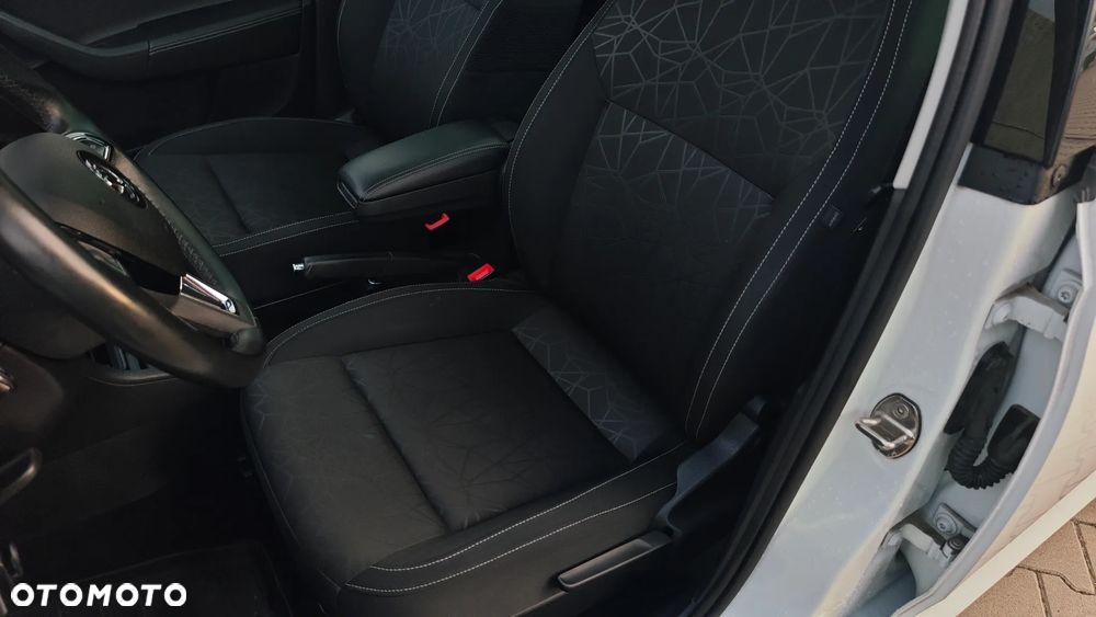 Skoda RAPID 1.2 TSI Edition - 13