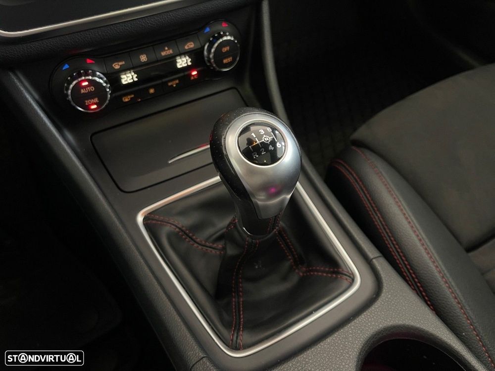 Mercedes-Benz GLA 200 d AMG Line - 5