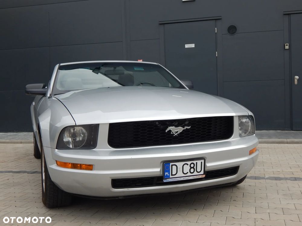 Ford Mustang - 7