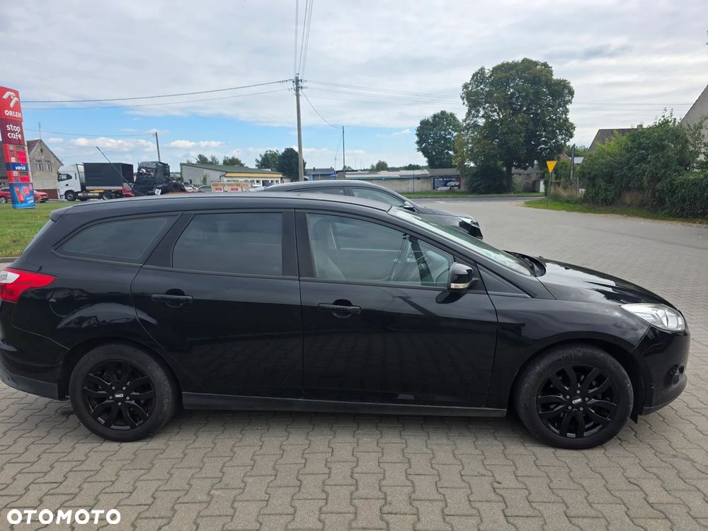 Ford Focus 1.6 TI-VCT Champions Edition - 6