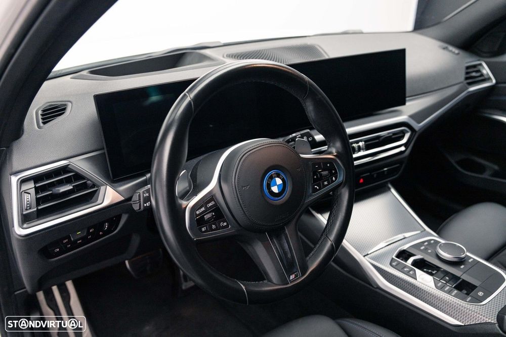 BMW 330 e Pack Desportivo M Auto - 21