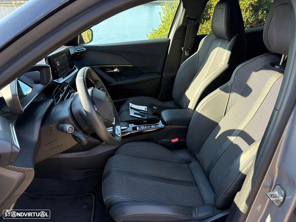 Peugeot e-2008 GT - 24