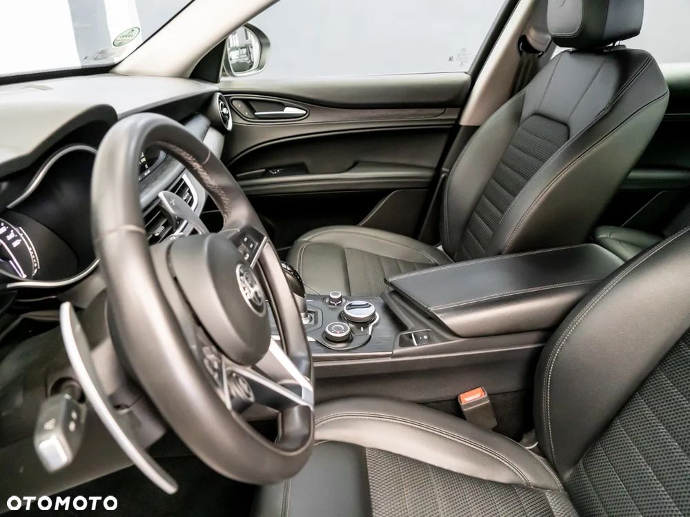 Alfa Romeo Stelvio 2.0 Turbo Business Q4 - 25