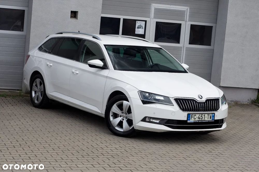 Skoda Superb 1.6 TDI Ambition - 3