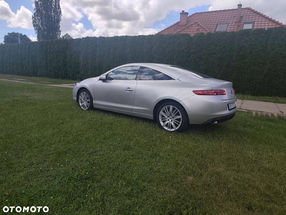 Renault Laguna 3.0 dCi V6 Initiale Euro5 - 6