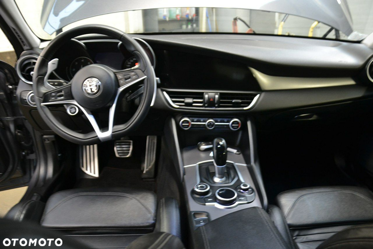 Alfa Romeo Giulia - 20