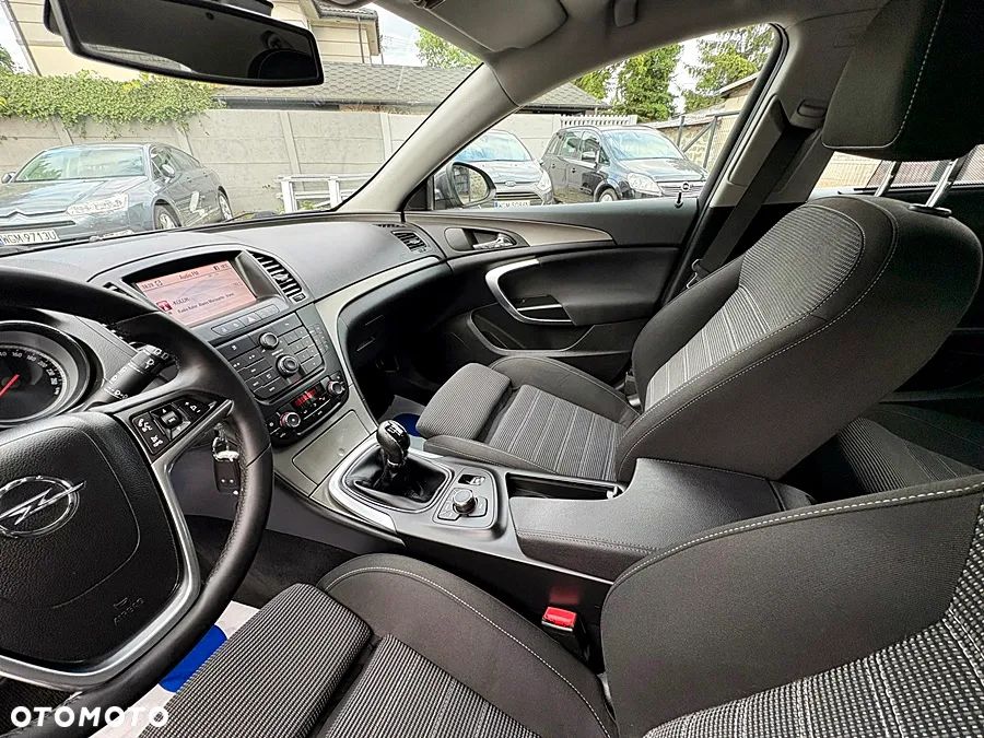 Opel Insignia 1.8 Design Edition - 16