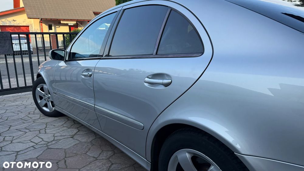 Mercedes-Benz Klasa E 200 Kompressor Automatik Avantgarde - 2