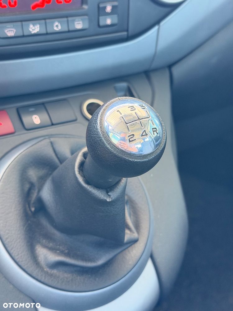Citroën Berlingo 1.6i Prestige - 26