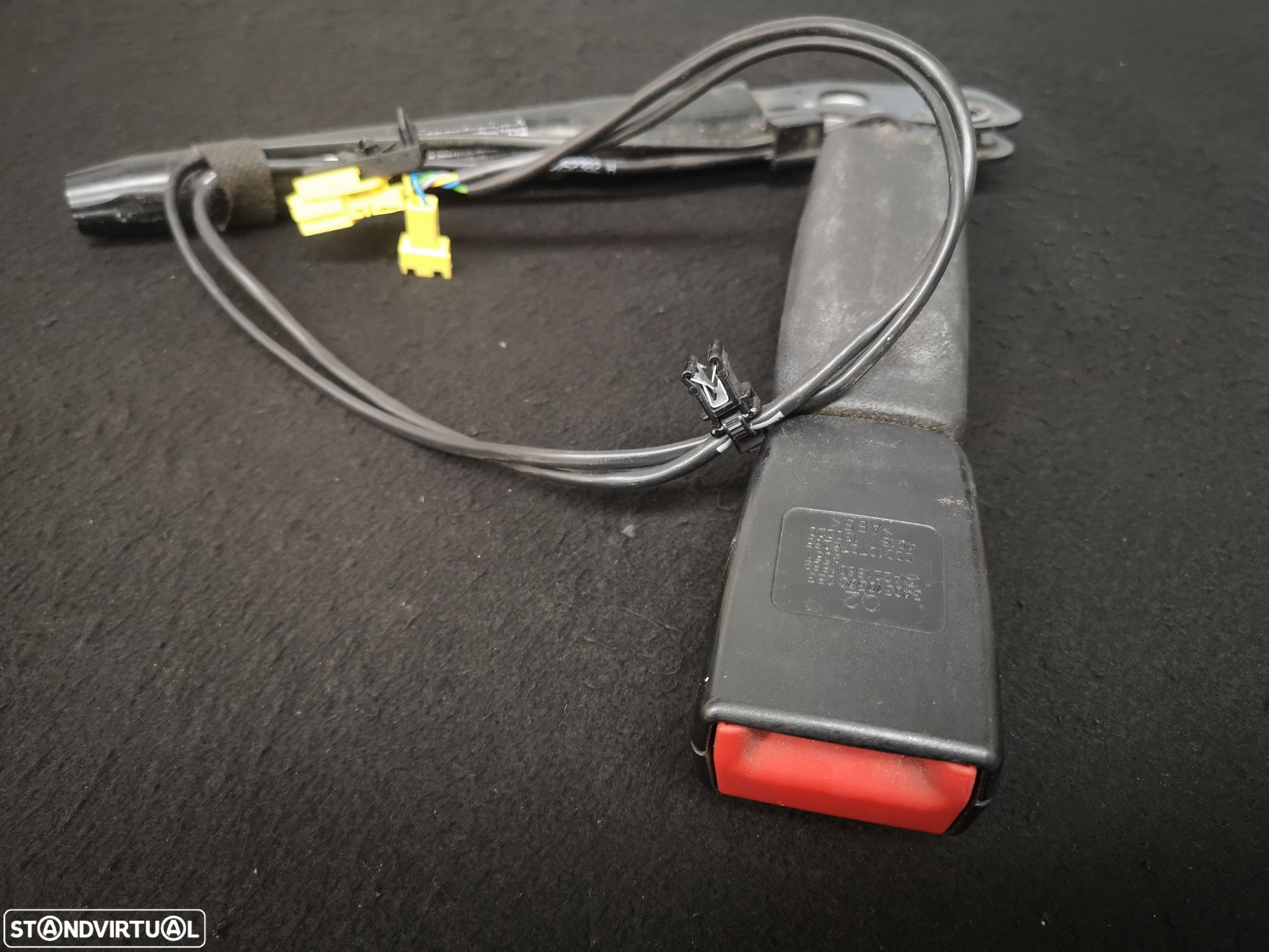 Cinto de Segurança frente direita Pre-tensor  Mercedes w221 class S 2006+ - 1