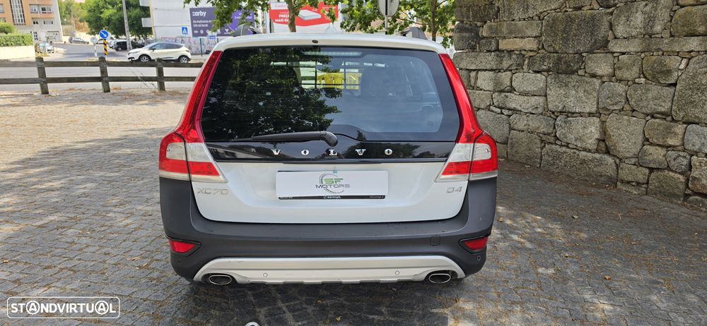 Volvo XC 70 2.0 D4 Momentum Geartronic - 7