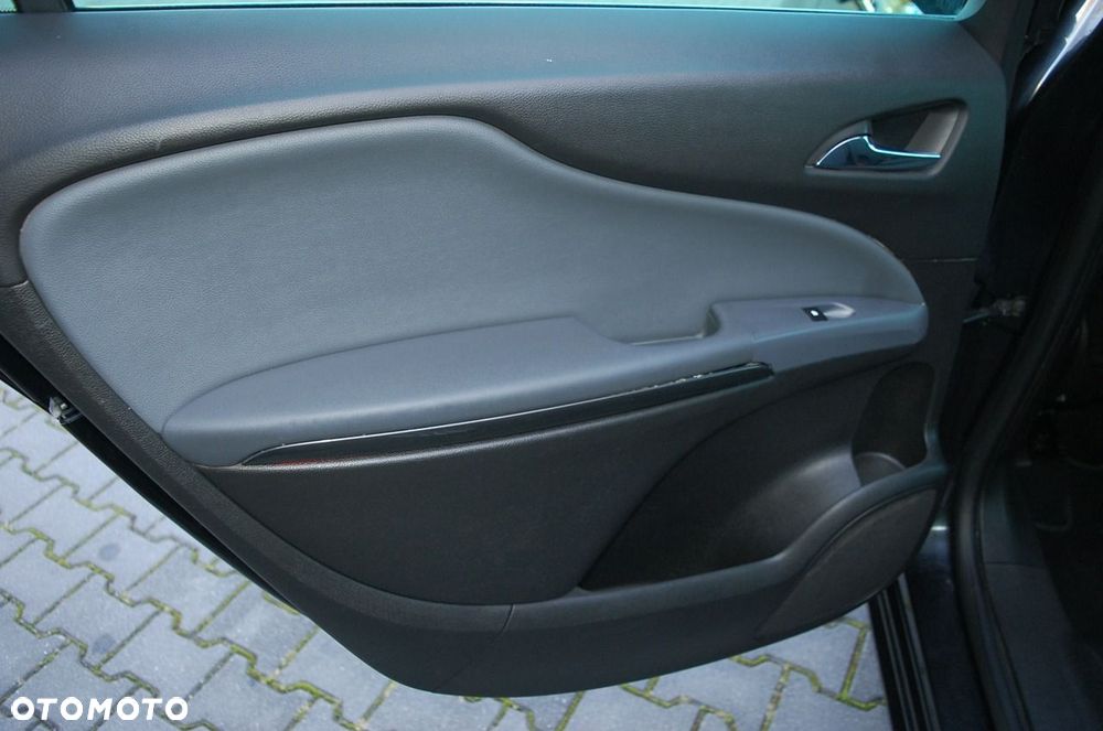 Opel Zafira - 33