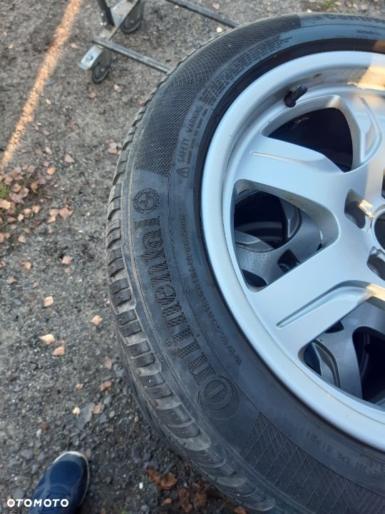 Koła zimowe Audi A5 A-5 225/50R17 98 V 7.5Jx17H2 ET 28 8T0601025B Continental ContiWinterContact - 4