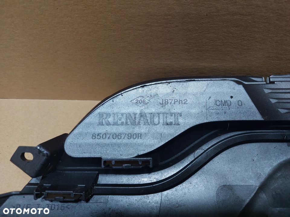 NAKŁADKA SPOILER ZDERZAKA TYŁ CAPTUR LIFT INITIALE - 5