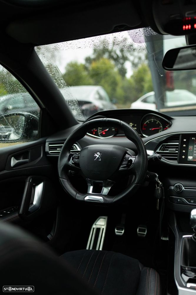 Peugeot 308 SW 1.6 BlueHDi GT Line - 32