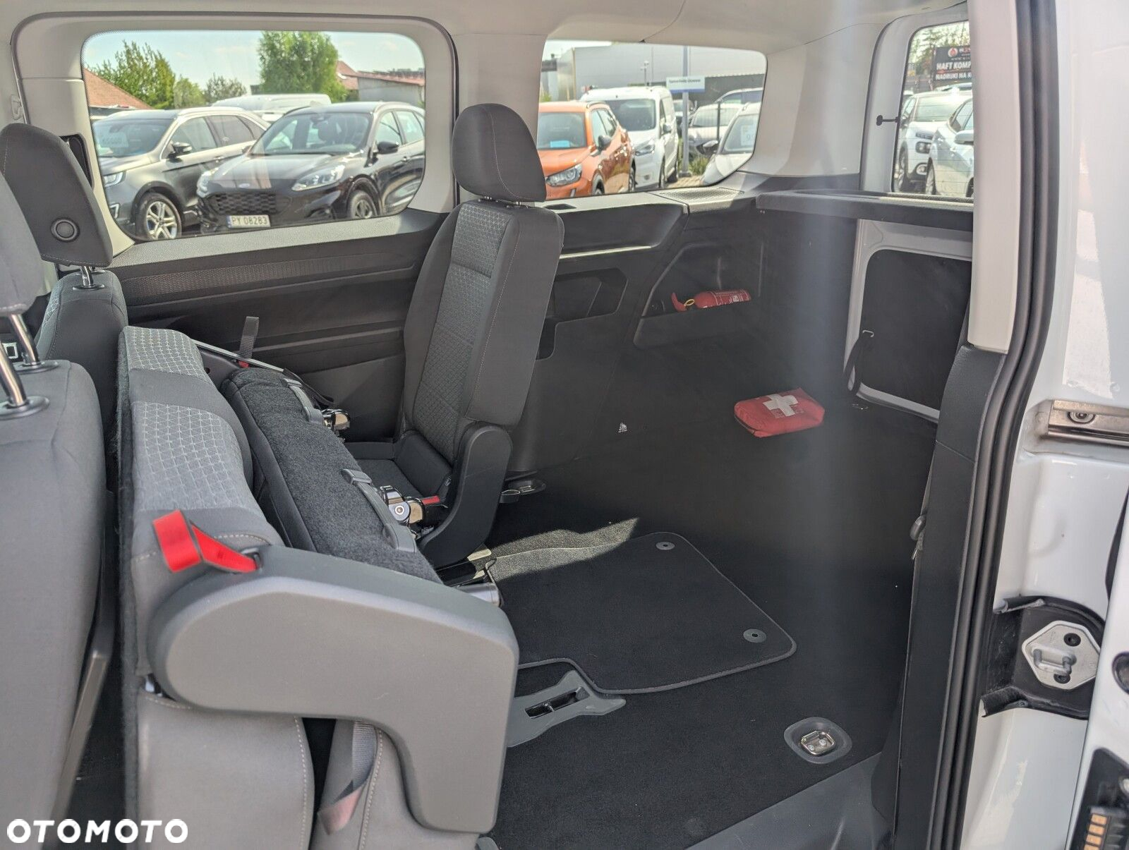 Ford Tourneo Connect 2.0 EcoBlue Titanium - 38