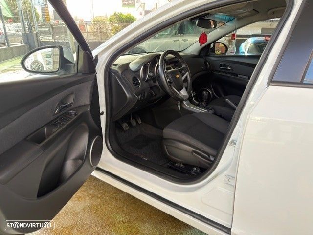 Chevrolet Cruze 1.6 LT - 7
