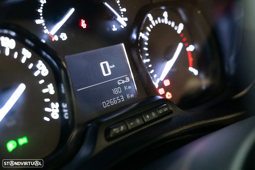 Opel Vivaro 1.5 CDTi L2H1 Essentia Inc - 17