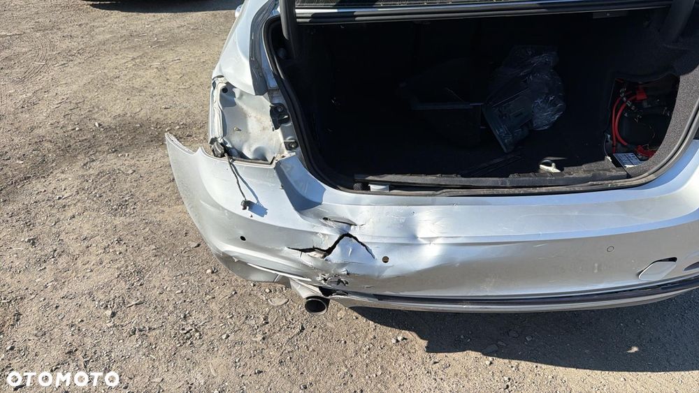 BMW Seria 3 318d Edition Luxury Line Purity - 28