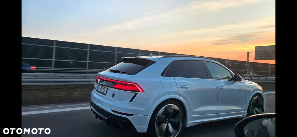 Audi RS Q8 - 5
