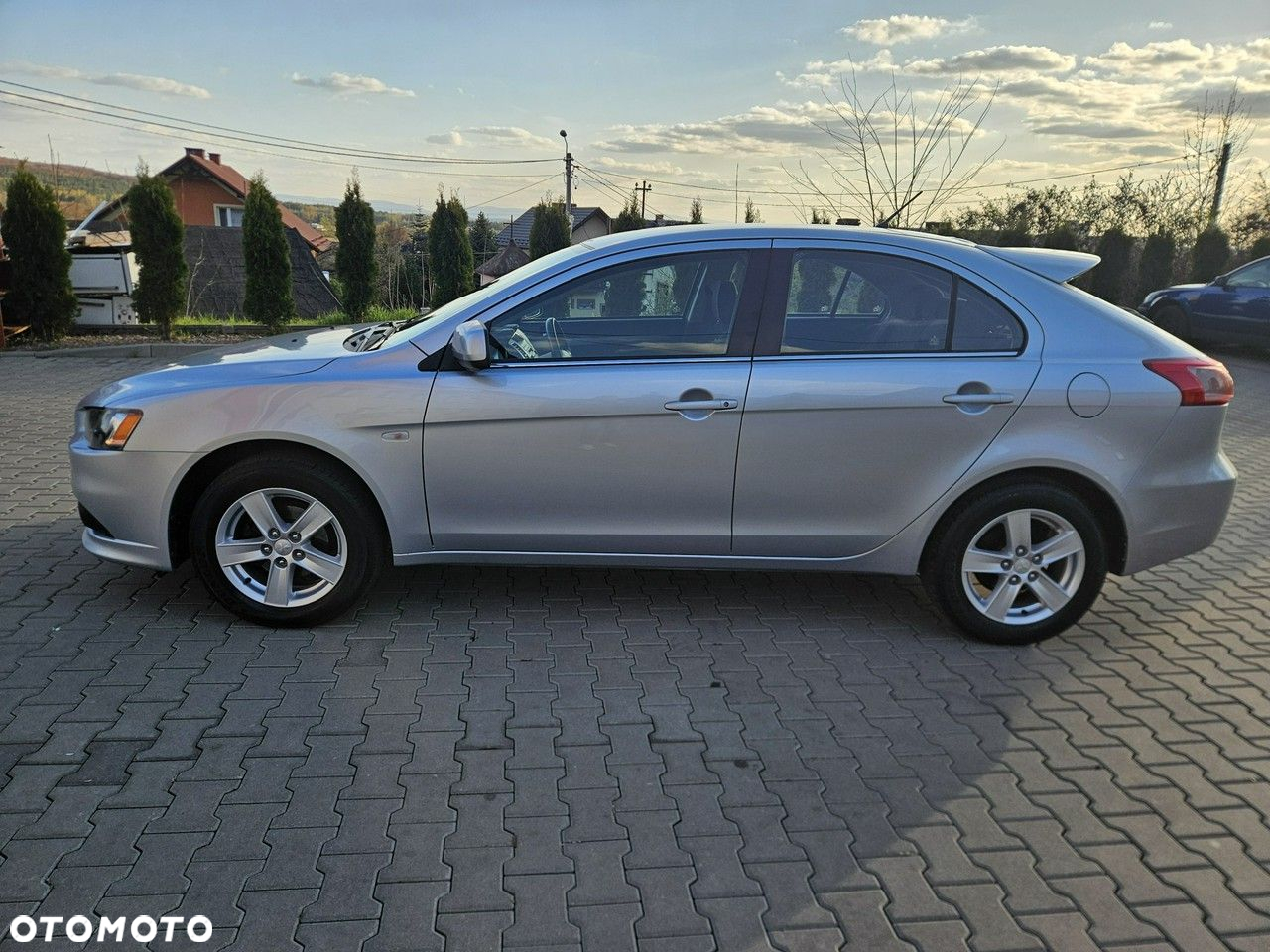 Mitsubishi Lancer 1.5 Inform - 4