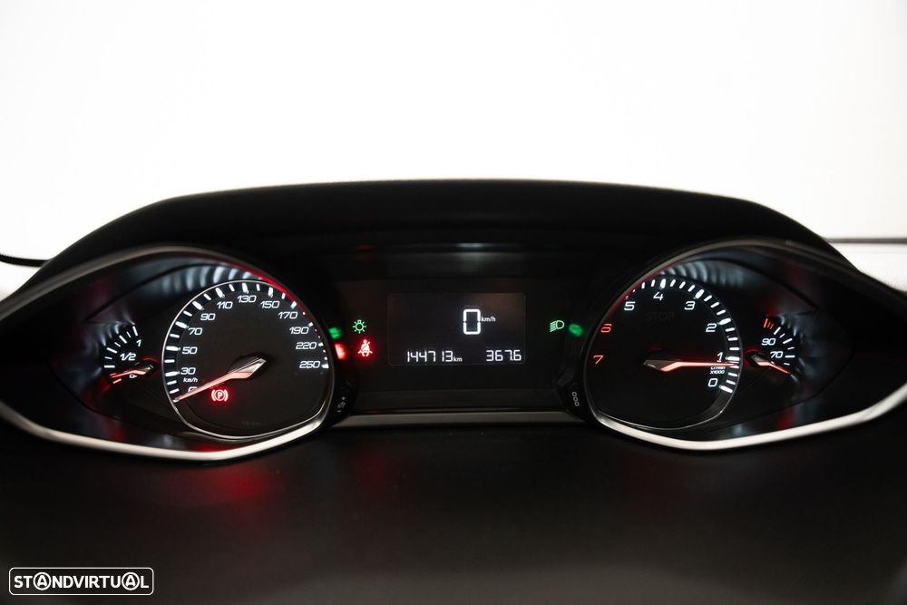 Peugeot 308 1.2 PureTech Allure - 15