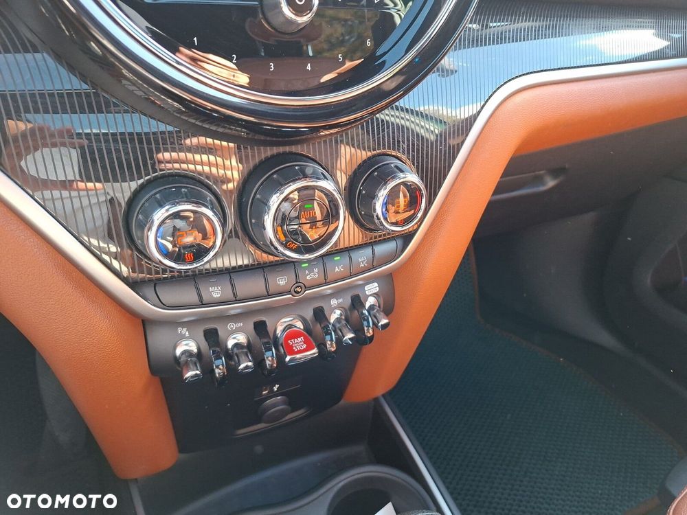 MINI Countryman Cooper SD Classic Trim - 17