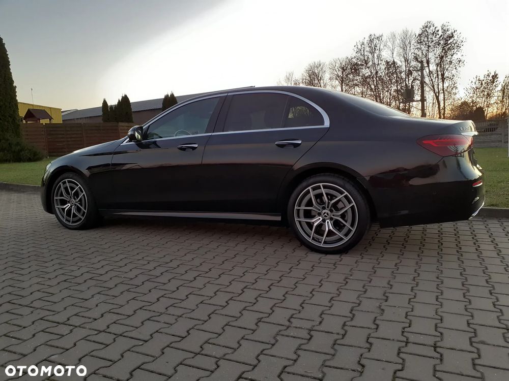 Mercedes-Benz Klasa E 220 d 4-Matic AMG - 3