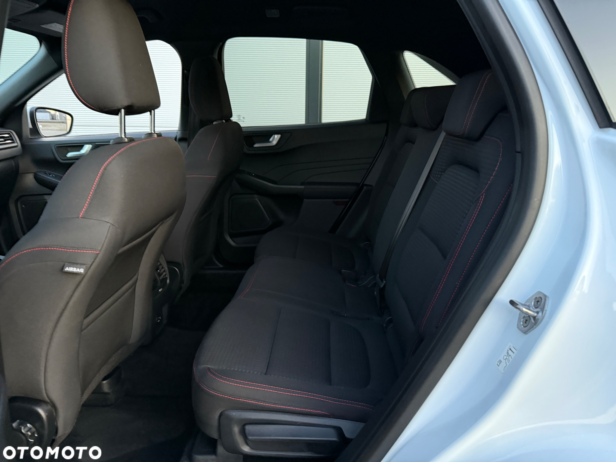 Ford Kuga 2.0 EcoBlue 4x4 ST-LINE - 13