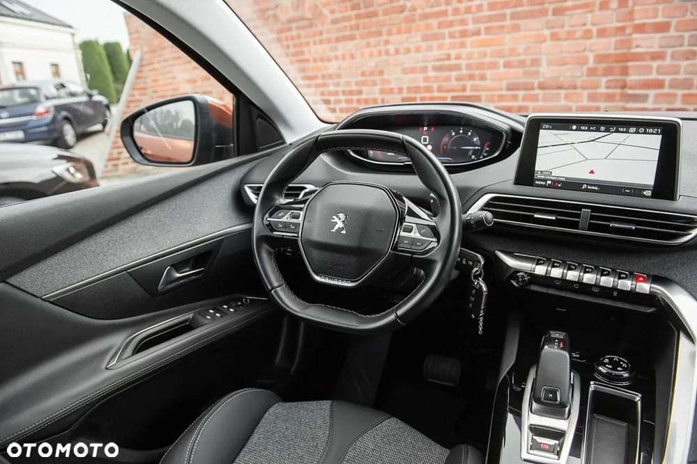 Peugeot 3008 PureTech 130 Stop & Start GPF EAT8 Active Business-Paket - 28