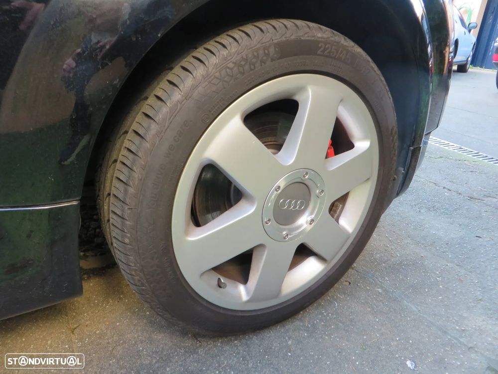 Audi TT Coupé 1.8 T - 17