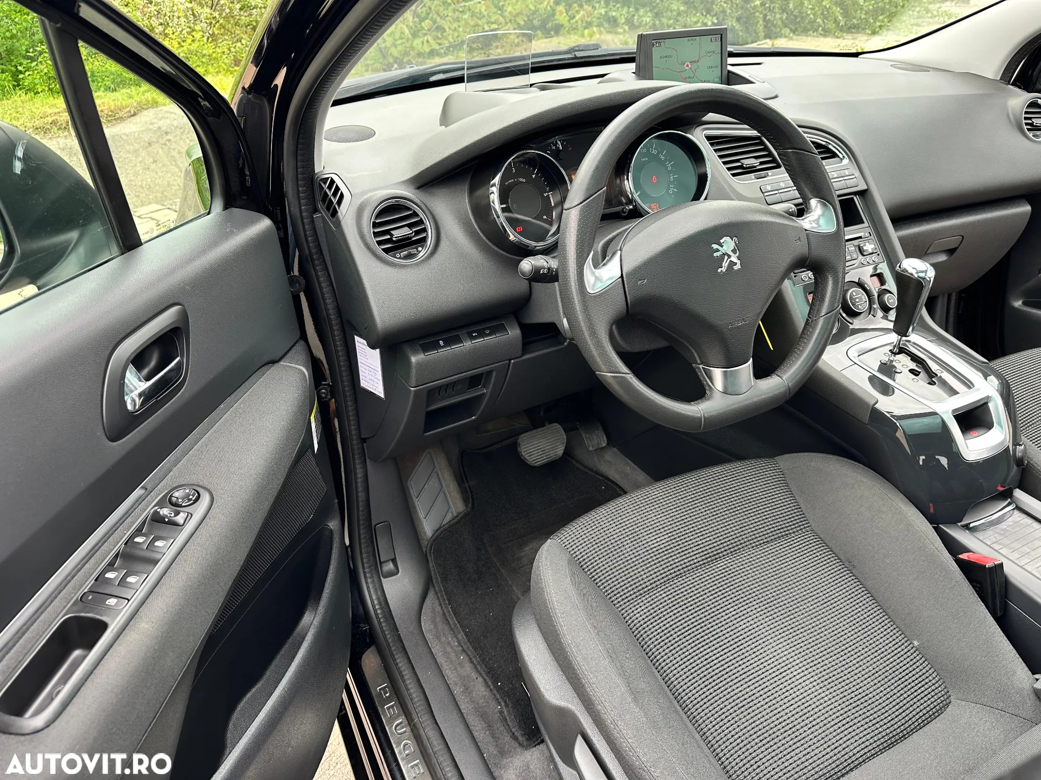Peugeot 5008 BlueHDI 120 EAT6 Allure - 23