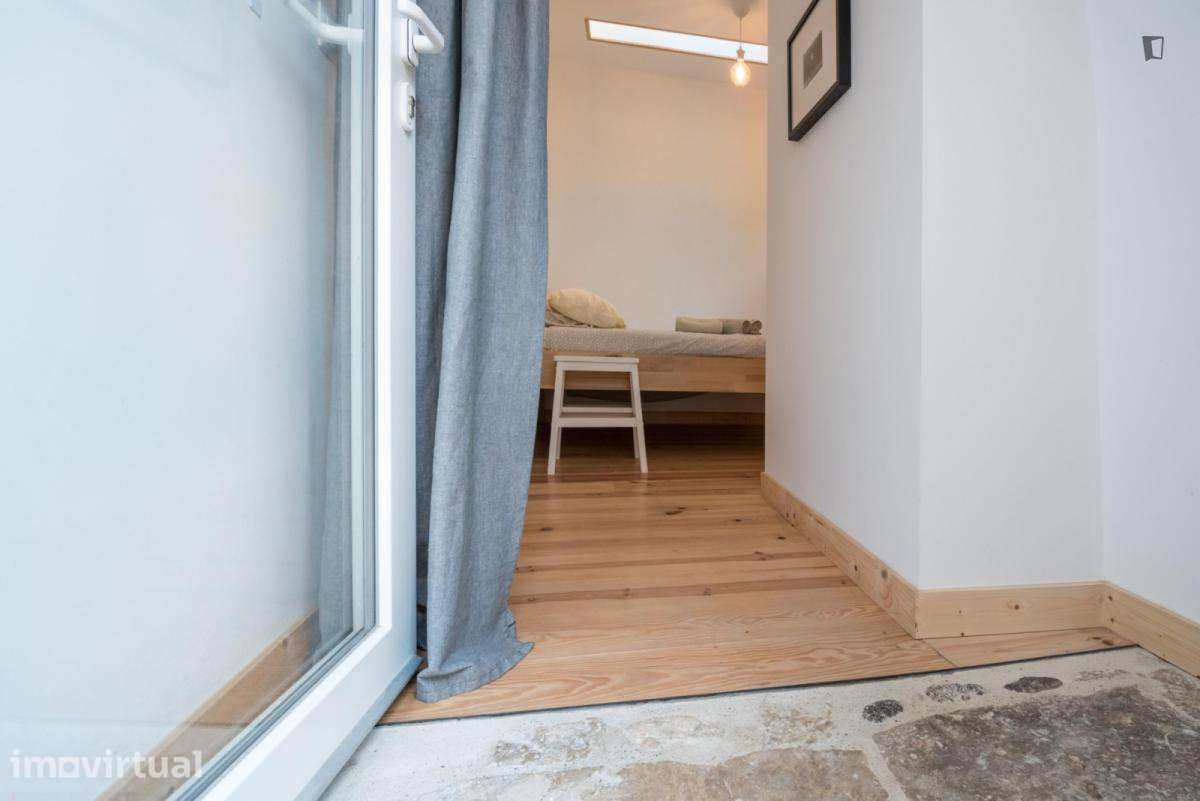 Quarto - localizado em Estrela Lisbon - Grande imagem: 4/12