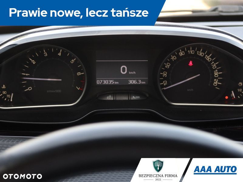 Peugeot 208 - 12
