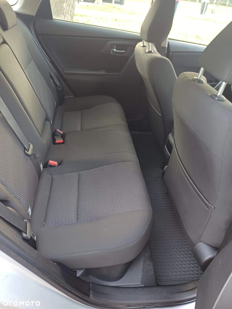 Toyota Auris 1.8 HSD Luna - 10