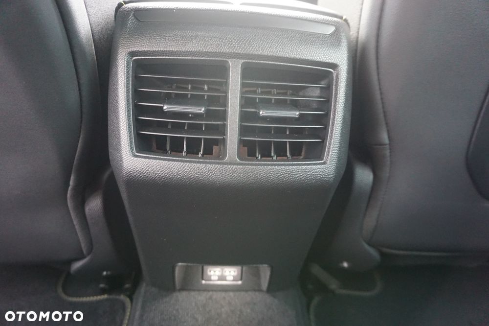 Peugeot 508 PureTech PHEV 360 Sport Engineered AWD S&S e-EAT - 32