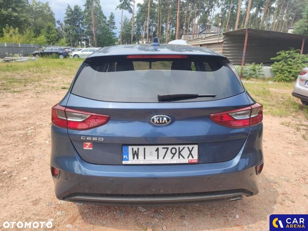 Kia Ceed - 4