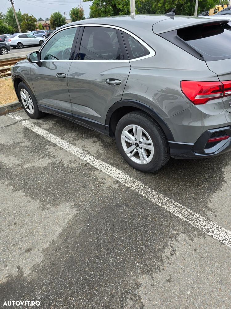 Audi Q3 Sportback 2.0 40 TDI quattro S tronic W3 Basic - 2