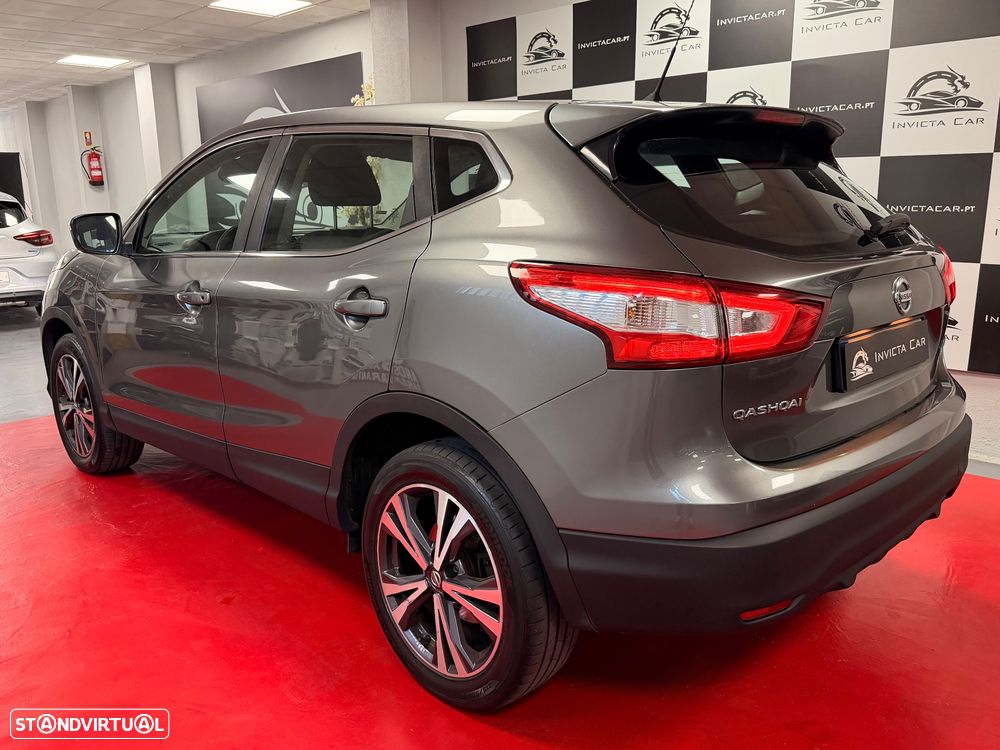 Nissan Qashqai 1.5 dCi N-Connecta 18 - 6