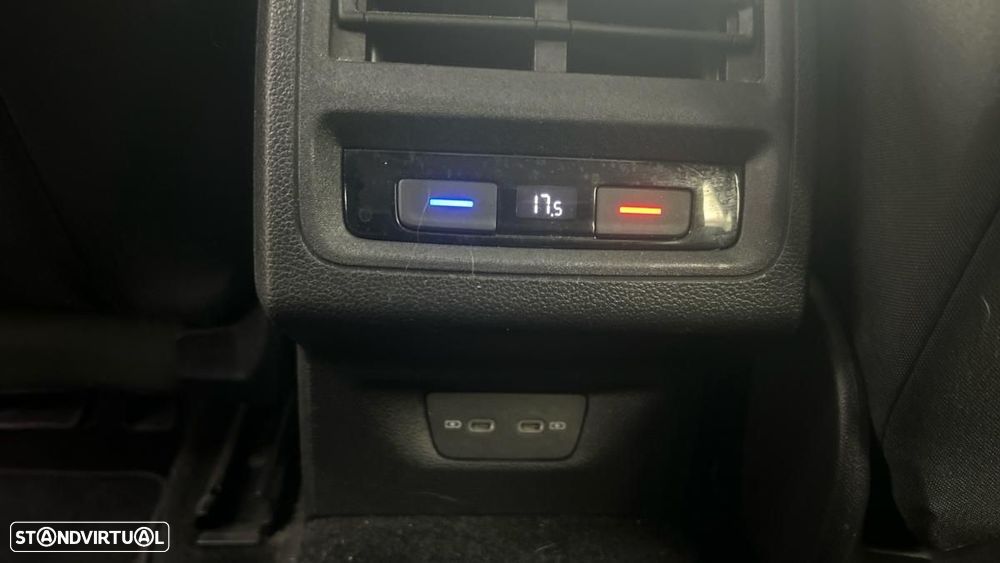 VW Golf Variant 1.5 eTSI Style DSG - 9