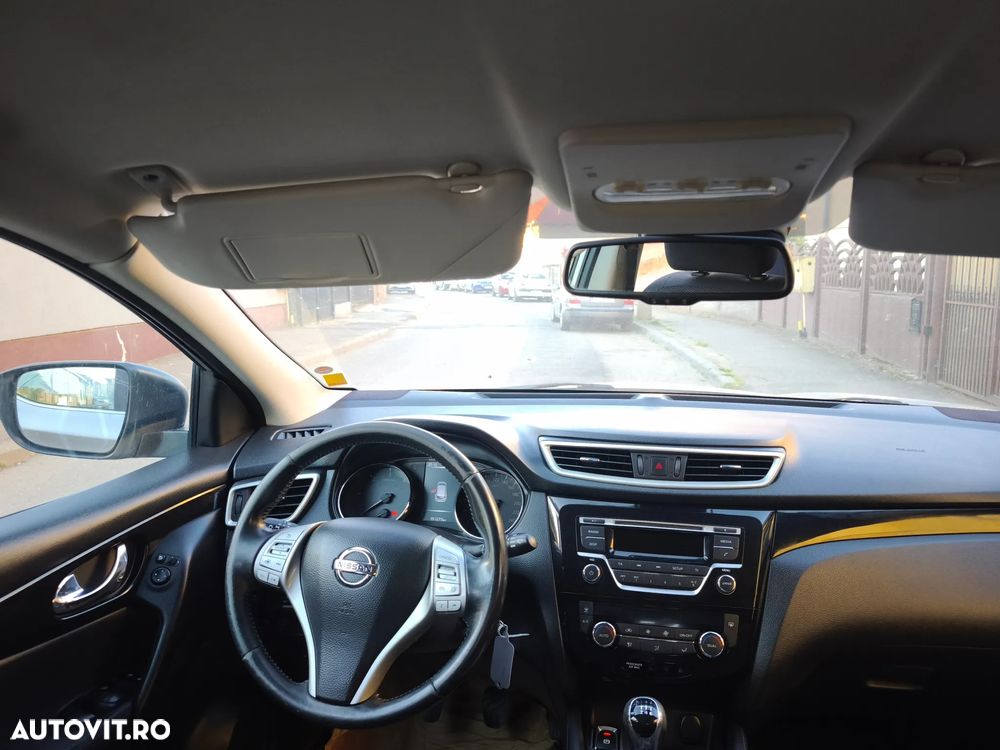 Nissan Qashqai 1.6 DCI N-Connecta - 8