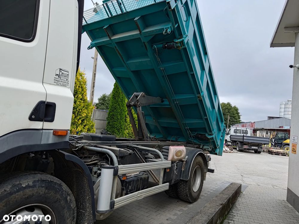 DAF CF85 - 20