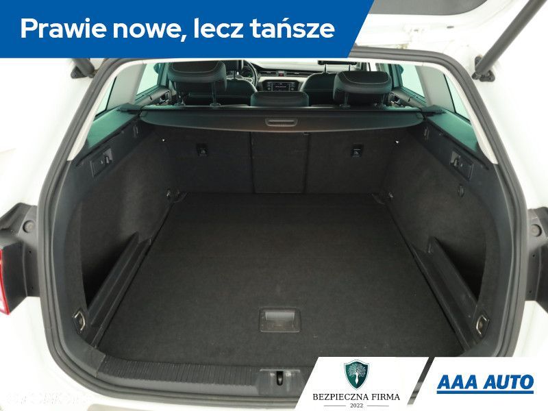 Volkswagen Passat Variant - 13