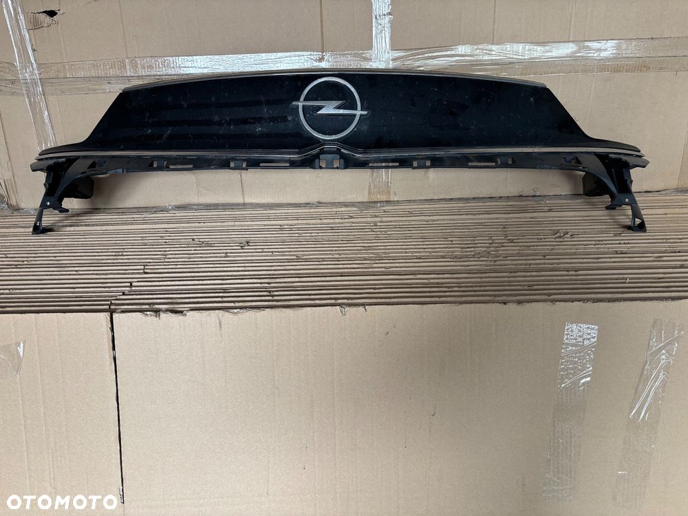 Opel Crossland X lift Atrapa zderzaka - 1