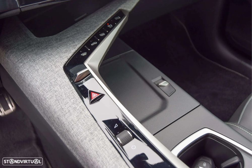 Peugeot E-3008 73 kWh GT - 20