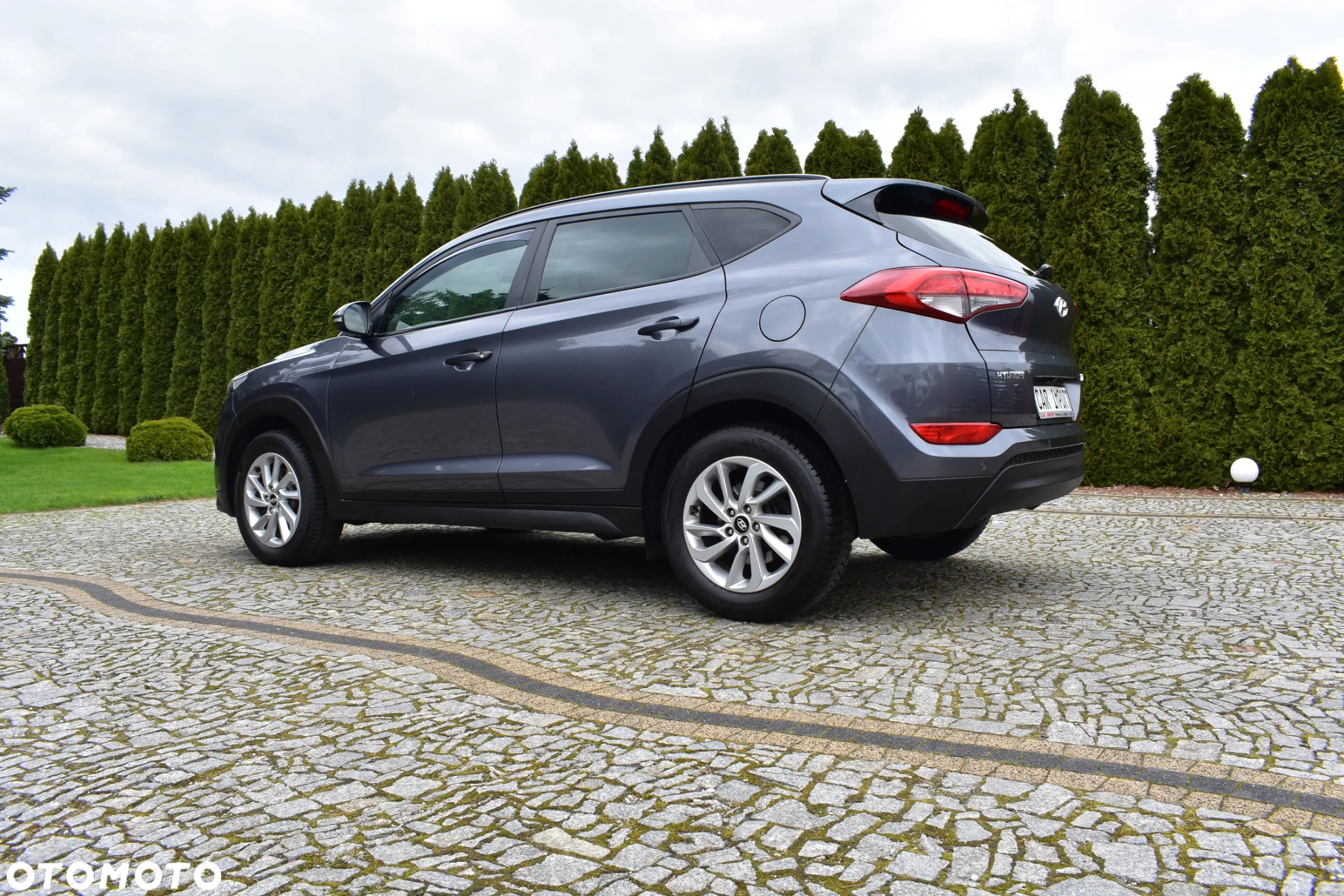Hyundai Tucson blue 1.7 CRDi 2WD Intro Edition - 14